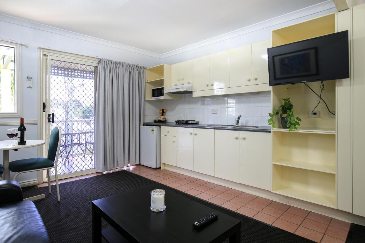 Toowong Central Motel Apartments Бризбейн Екстериор снимка